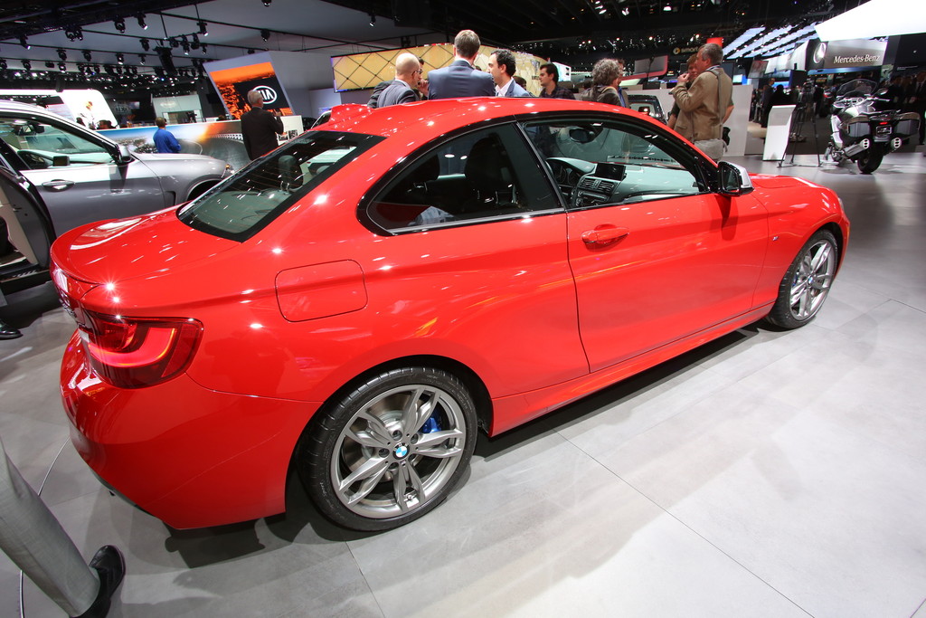 Detroit 2014: Aus 1 mach 2 - Weltpremiere der BMW 2er-Reihe
