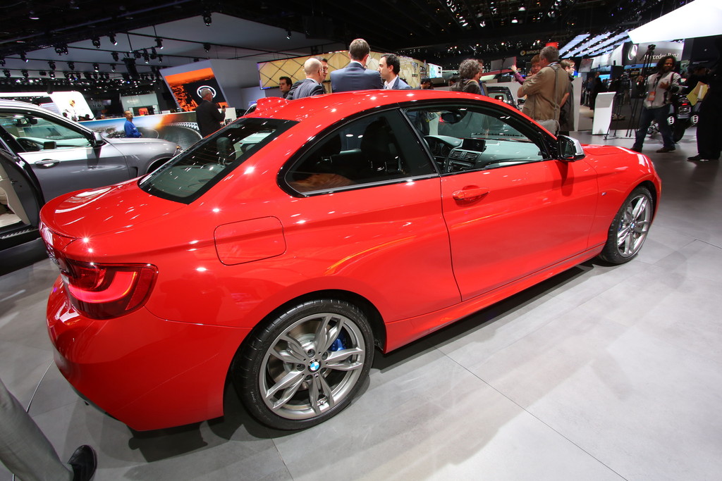 Detroit 2014: Aus 1 mach 2 - Weltpremiere der BMW 2er-Reihe