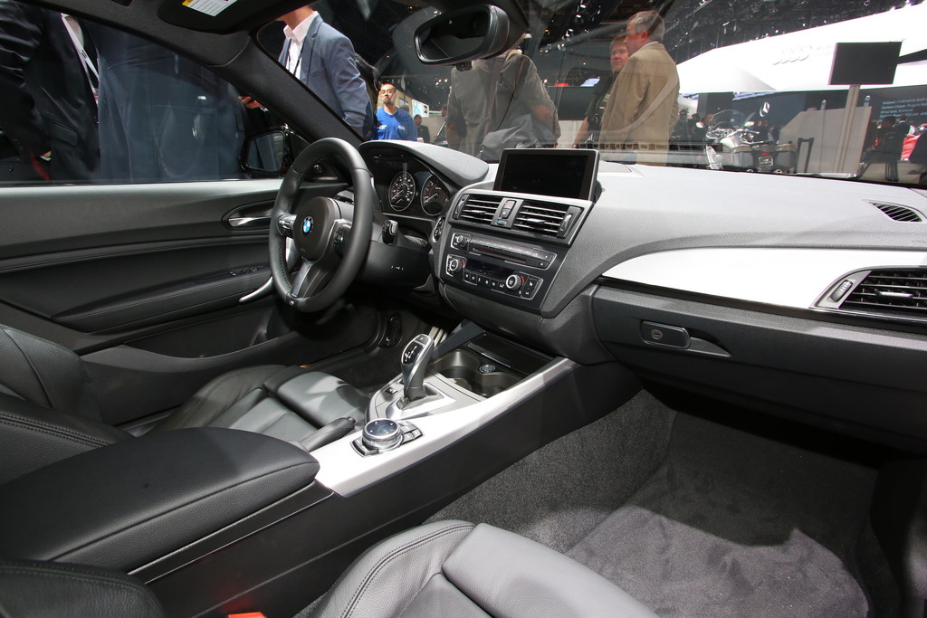 Detroit 2014: Aus 1 mach 2 - Weltpremiere der BMW 2er-Reihe