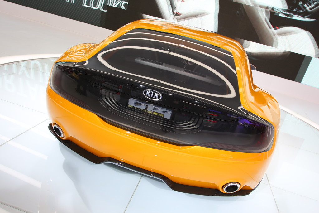 Detroit 2014: Beim Kia GT4 Stinger macht der Motor die Musik