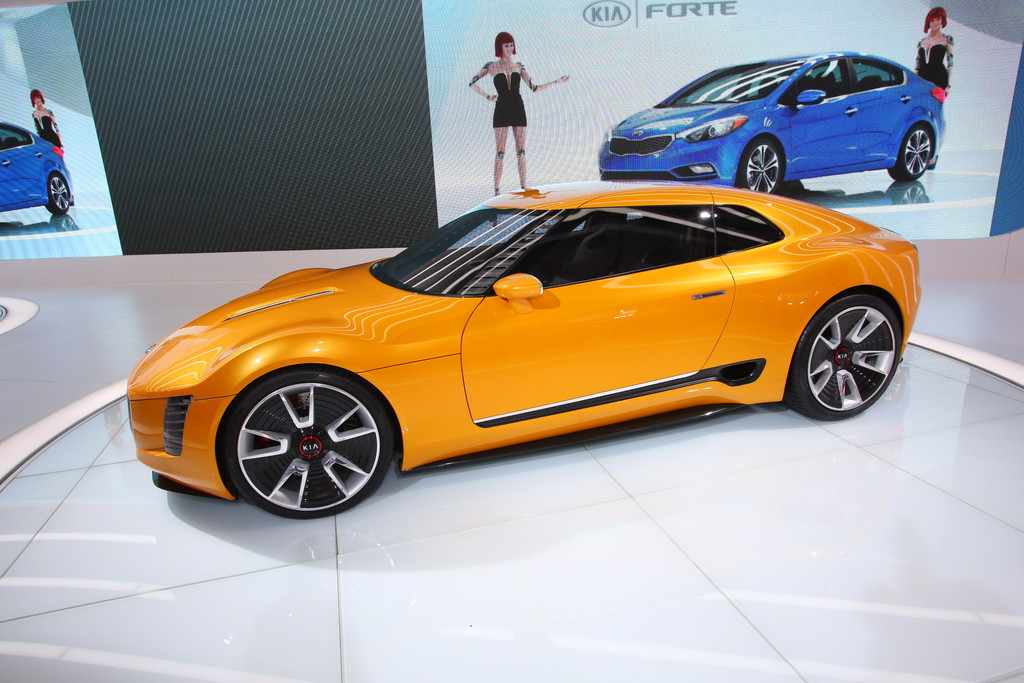 Detroit 2014: Beim Kia GT4 Stinger macht der Motor die Musik