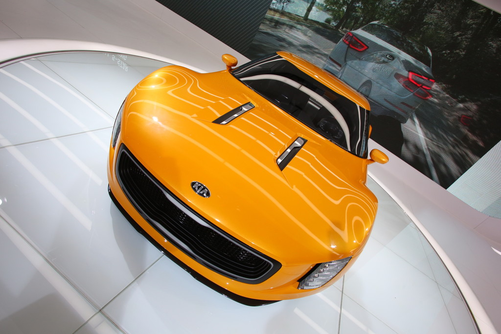 Detroit 2014: Beim Kia GT4 Stinger macht der Motor die Musik