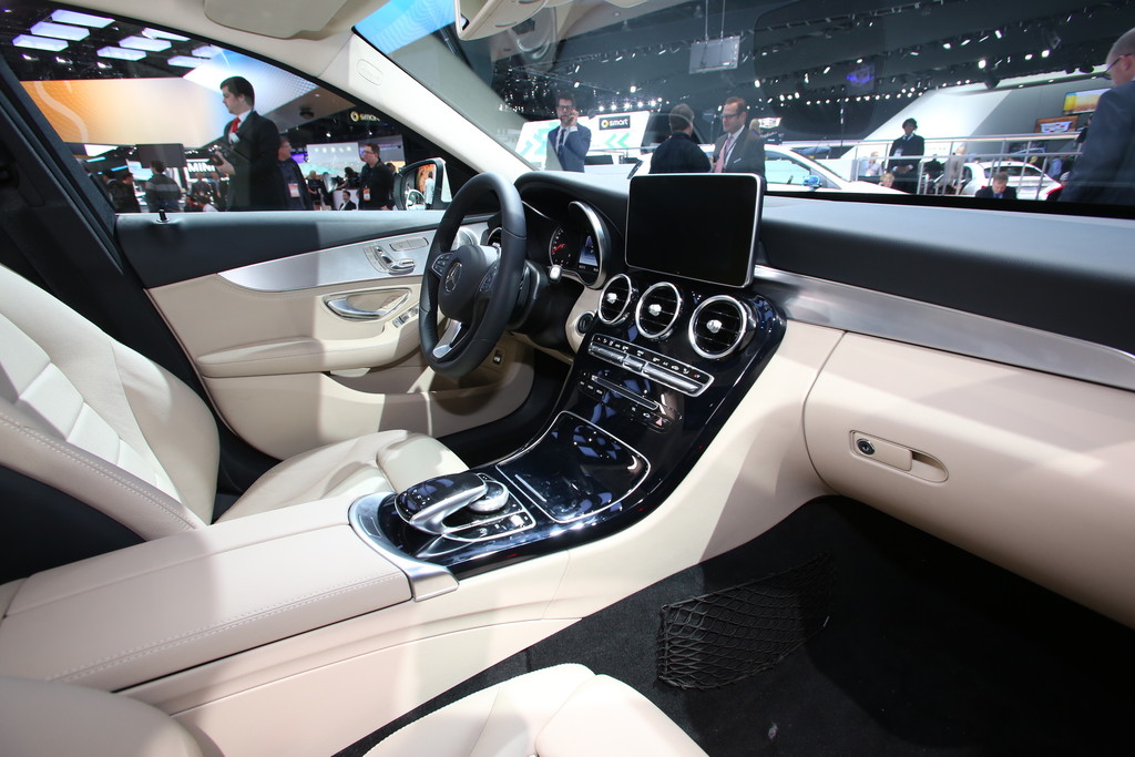 Detroit 2014: Die C-Klasse holt sich Hightech aus der Oberklasse