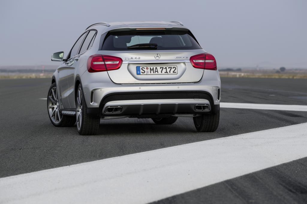 Die Topversion übernimmt den 265 kW/360 PS starken Vierzylinder-Turbomotor aus der AMG-Variante der A-Klasse