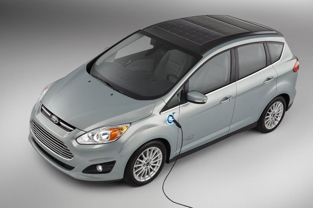 Ford tankt Kraft aus dem Sonnendach
