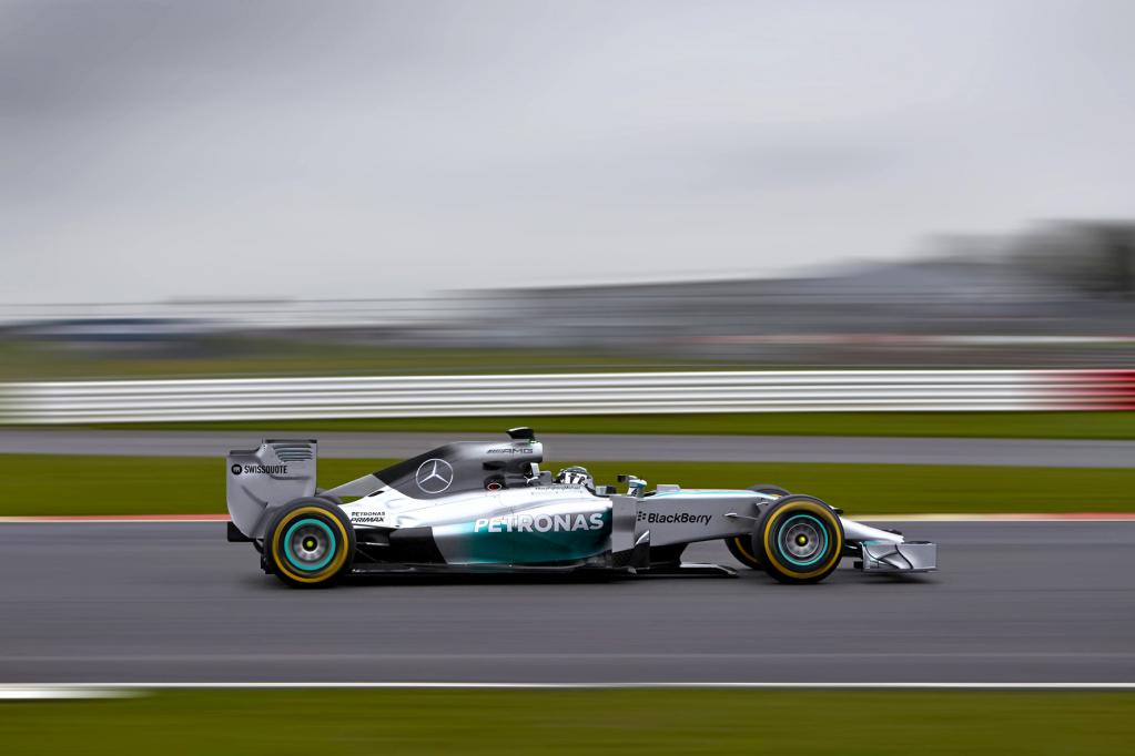 Formel 1: Mercedes startet in eine neue Ära