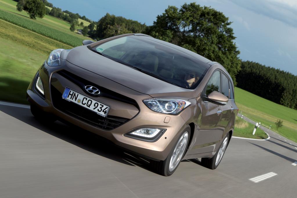 Hyundai i30 Kombi blue 1.6 CRDI: Sparsam und geräumig