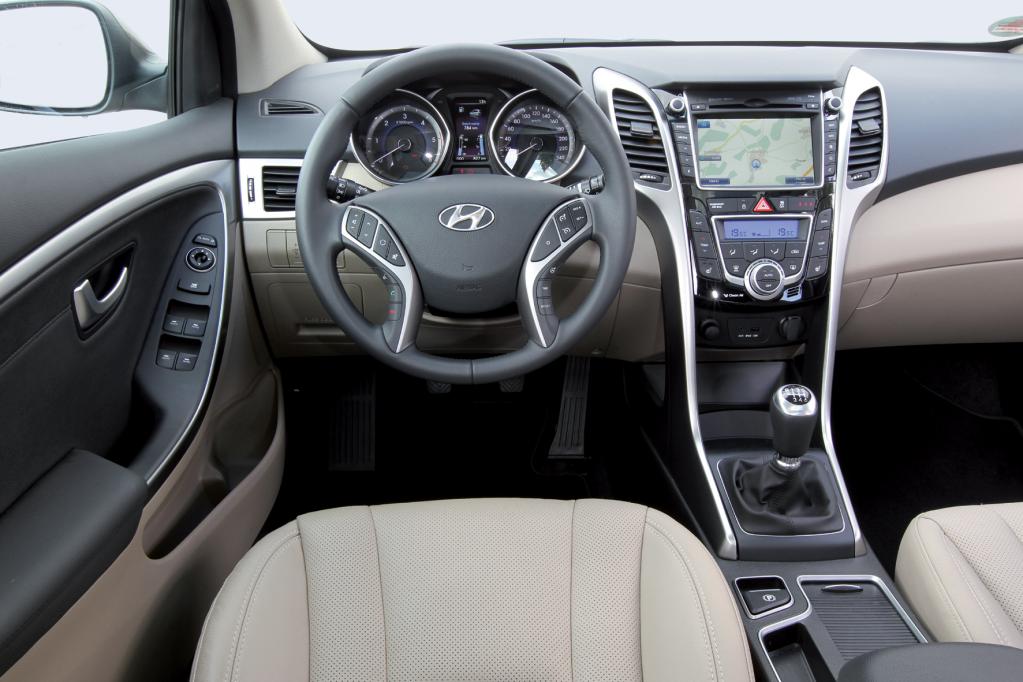 Hyundai i30 Kombi blue 1.6 CRDI: Sparsam und geräumig
