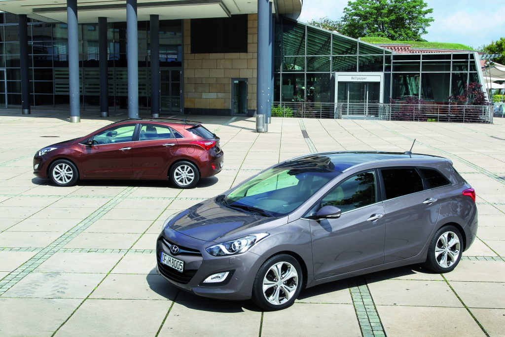 Hyundai i30 Kombi blue 1.6 CRDI: Sparsam und geräumig