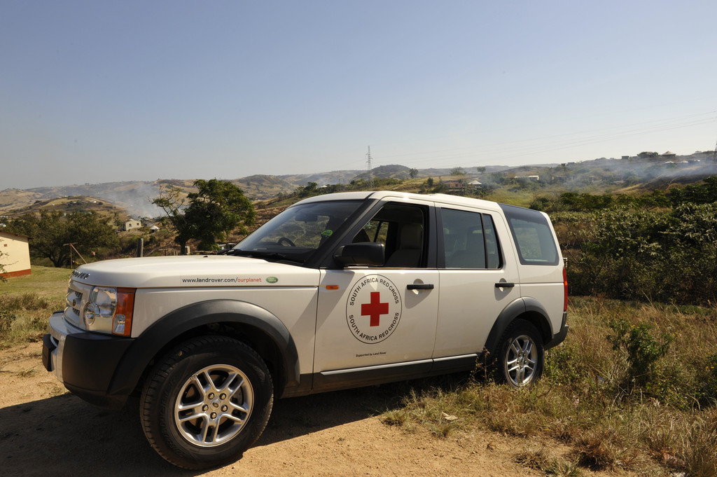 Land Rover verlängert Partnerschaft mit Rotem Kreuz und Rotem Halbmond