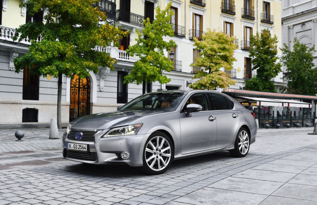 Lexus GS 300h startet auch mit einer Business-Edition