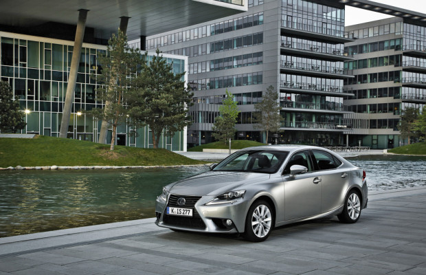 Lexus IS 300h gewinnt Verbrauchstest