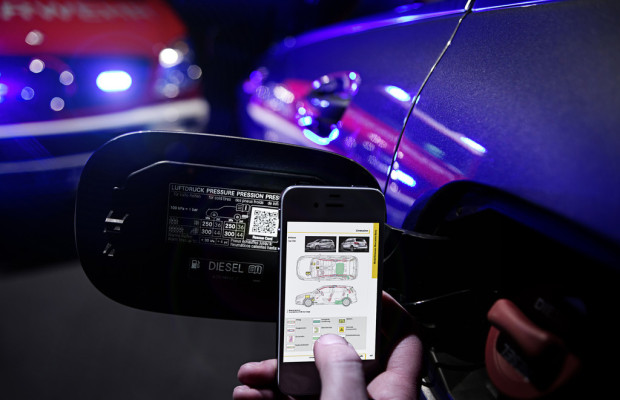 Mercedes-Benz und Smart serienmäßig mit QR-Code