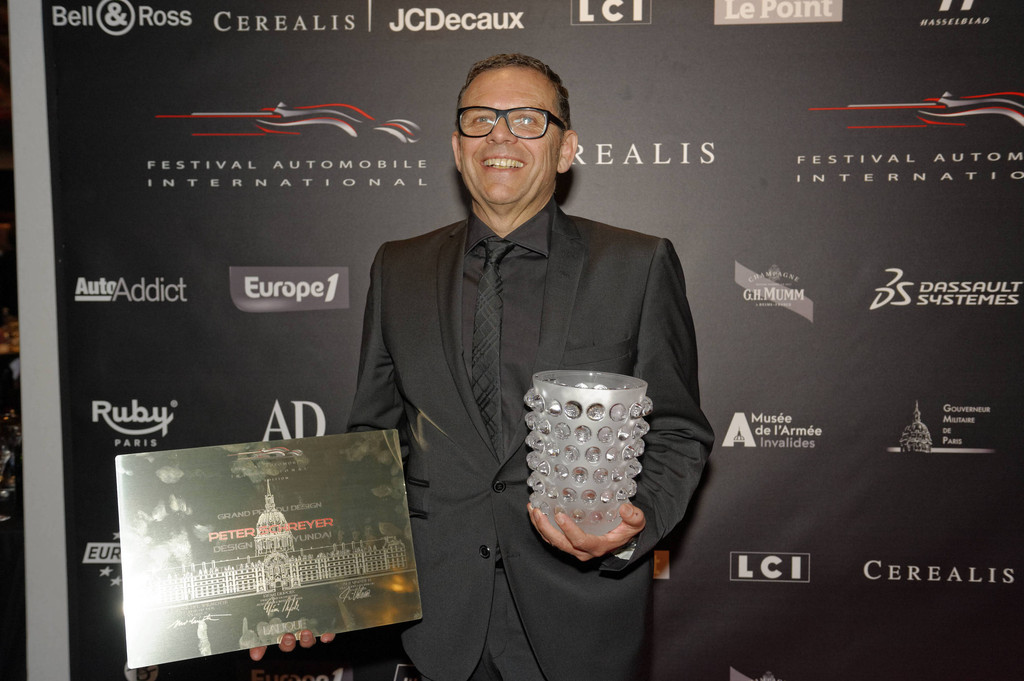 Peter Schreyer erhält 