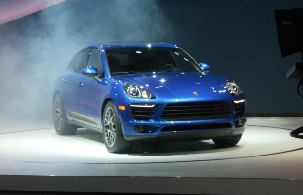 Porsche-Händler investieren