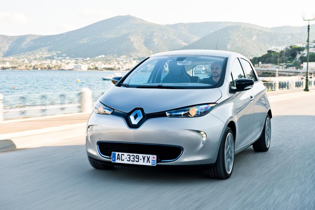 Renault bei Importeuren und E-Mobilen vorn
