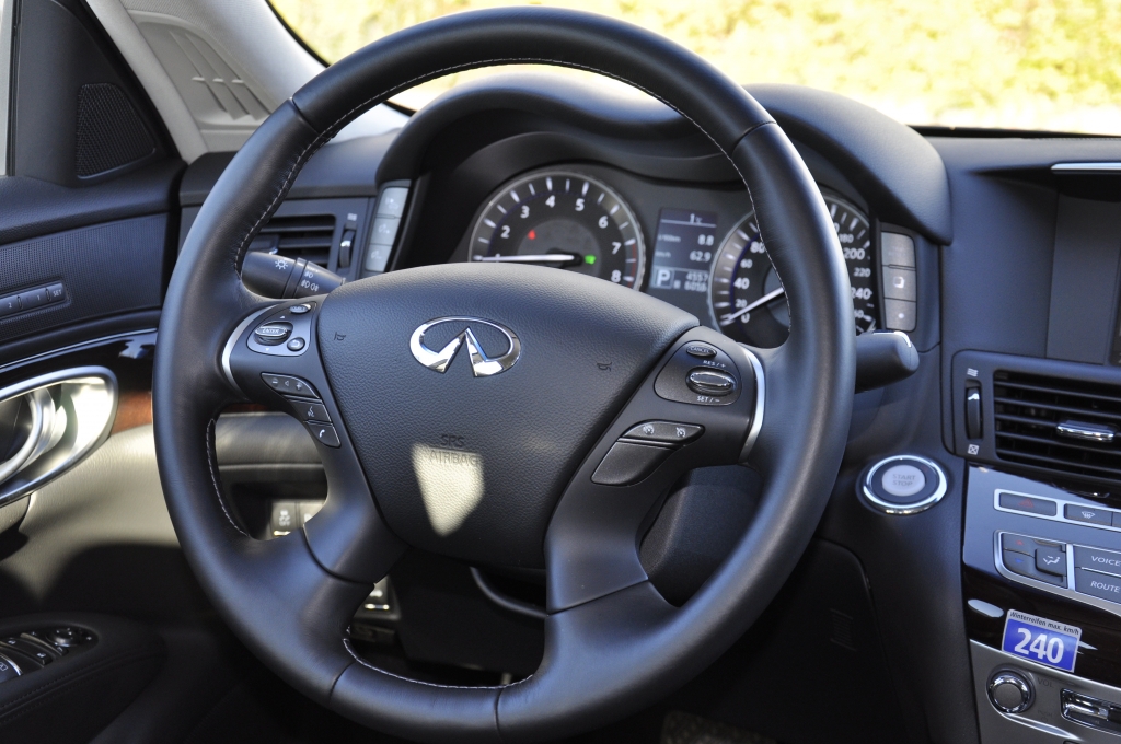 Test Infiniti M35h - Der Hybrid-Geheimtipp für Hubraum-Freunde