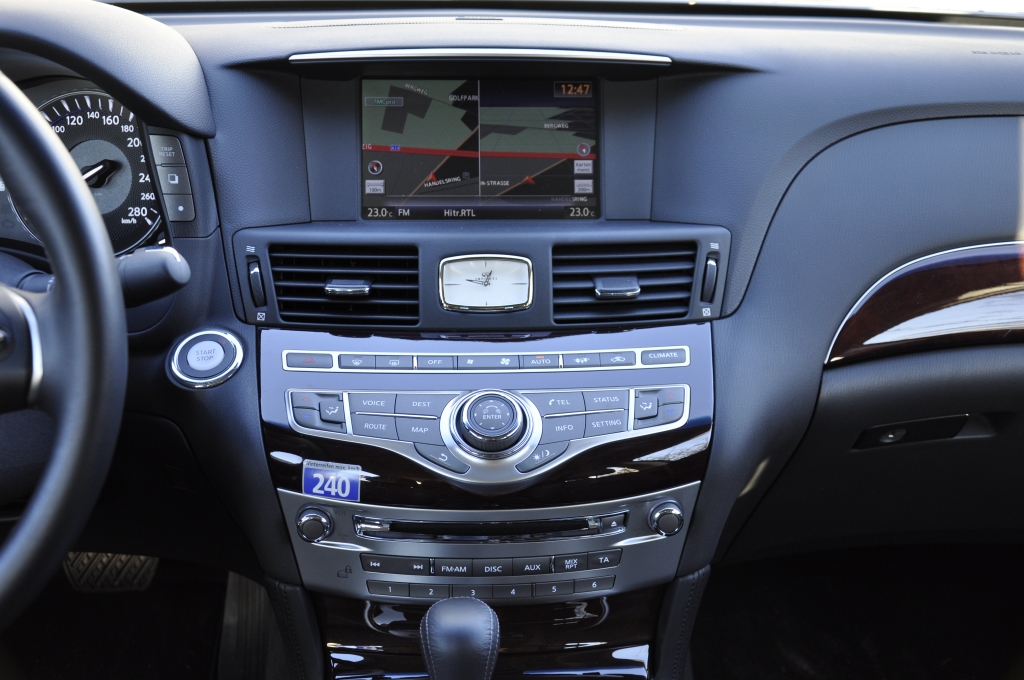 Test Infiniti M35h - Der Hybrid-Geheimtipp für Hubraum-Freunde