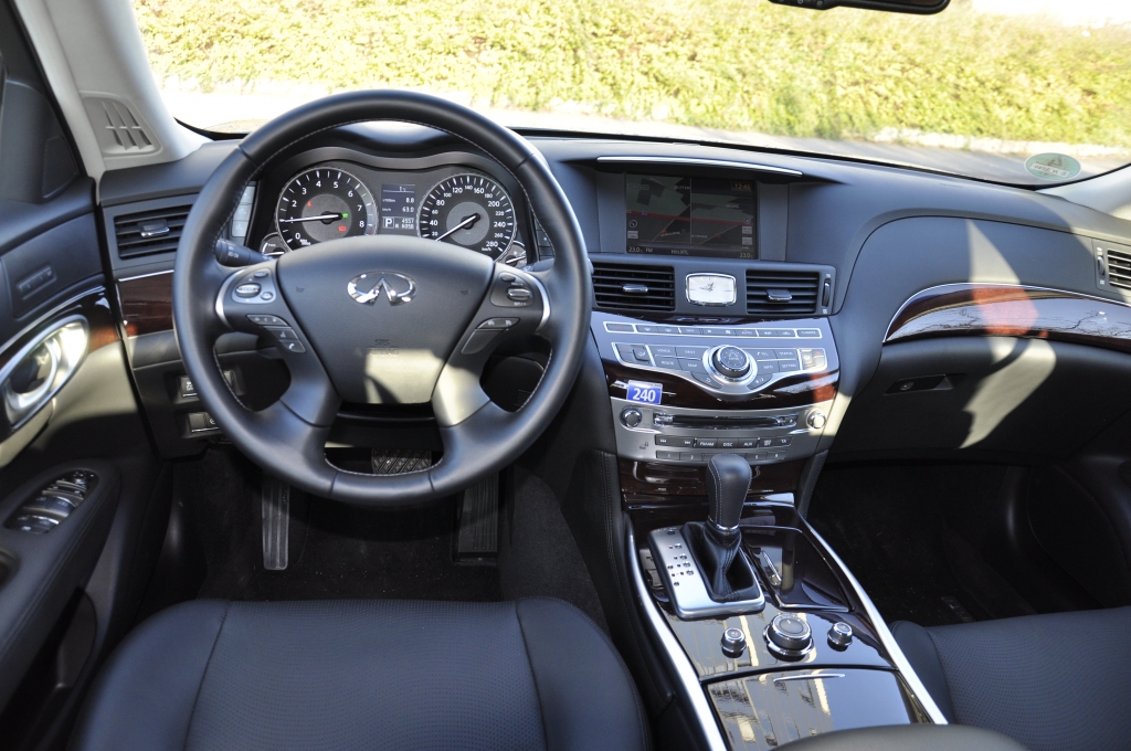 Test Infiniti M35h - Der Hybrid-Geheimtipp für Hubraum-Freunde