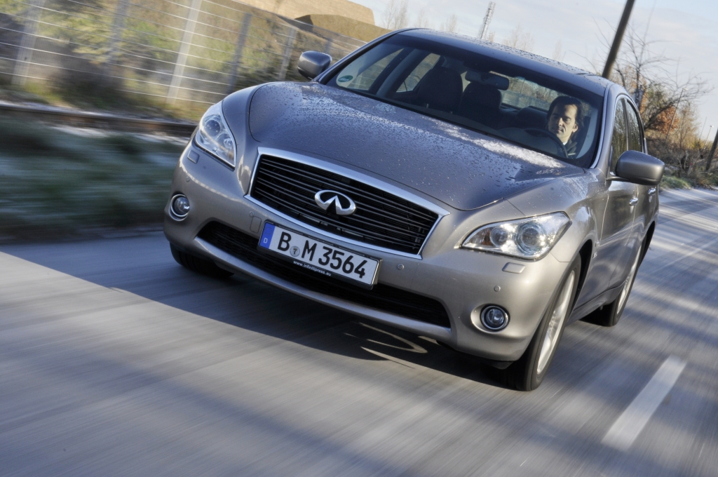 Test Infiniti M35h - Der Hybrid-Geheimtipp für Hubraum-Freunde