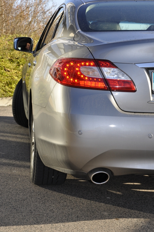 Test Infiniti M35h - Der Hybrid-Geheimtipp für Hubraum-Freunde