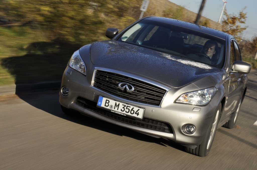 Test Infiniti M35h - Hybrid-Geheimtipp für Hubraum-Freunde
