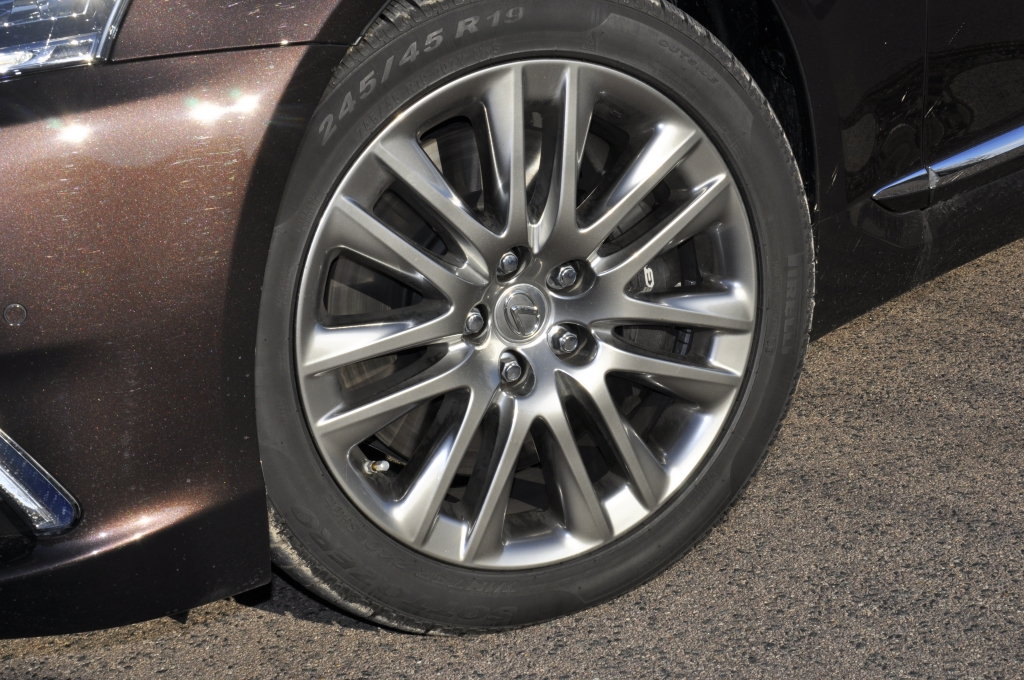 Test Lexus LS 600h L – Luxusdampfer aus Fernost