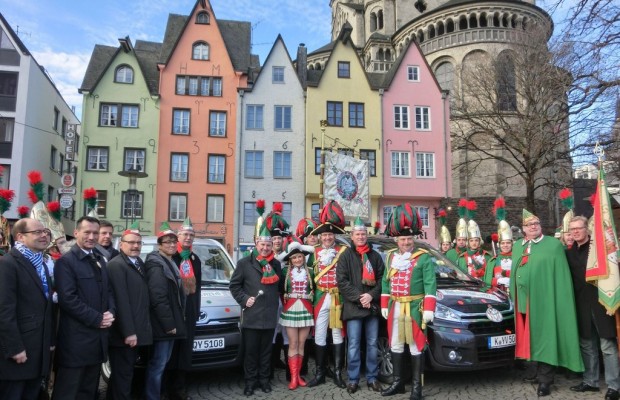 Toyota mobilisiert Karnevalisten