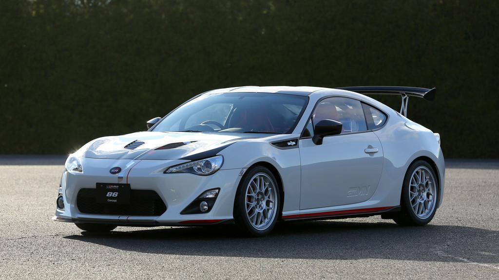 Toyota trumpft auf Tuning-Schau auf