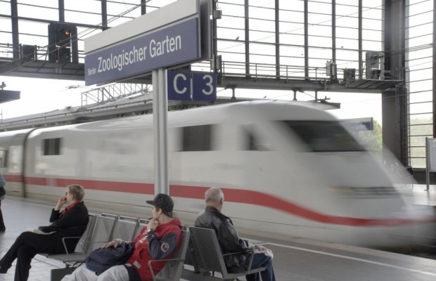 Verfahren gegen die Deutsche Bahn - Bundeskartellamt untersucht Fahrkartenverkauf