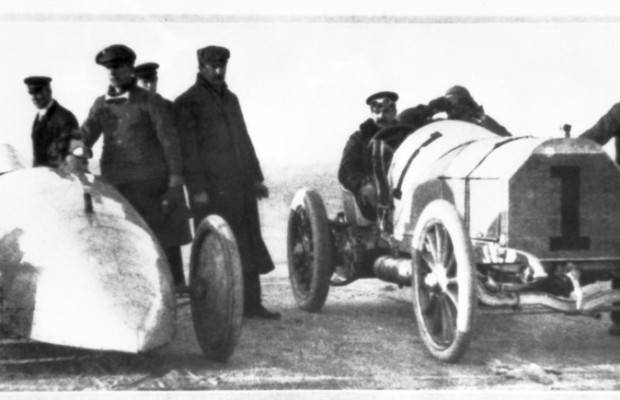 Vor 110 Jahren: William Vanderbilt fährt im Mercedes Weltrekord