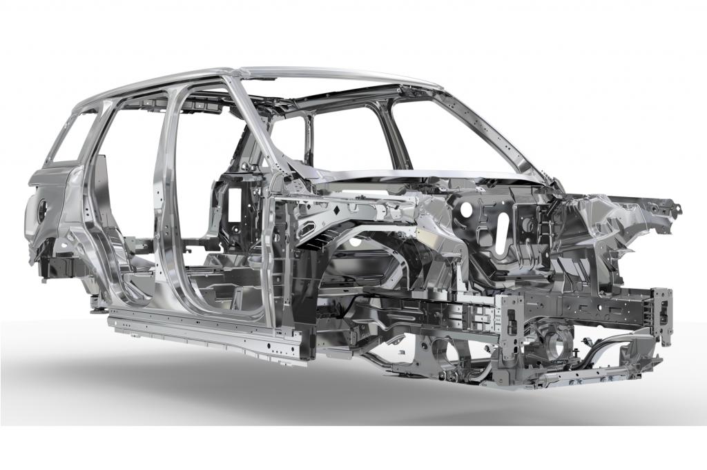 Vor allem die Karosserie bot reichlich Möglichkeiten zur Gewichtsreduzierung. Bestand sie vorher aus Stahl, kommt nun Aluminium zum Einsatz -  © Land Rover