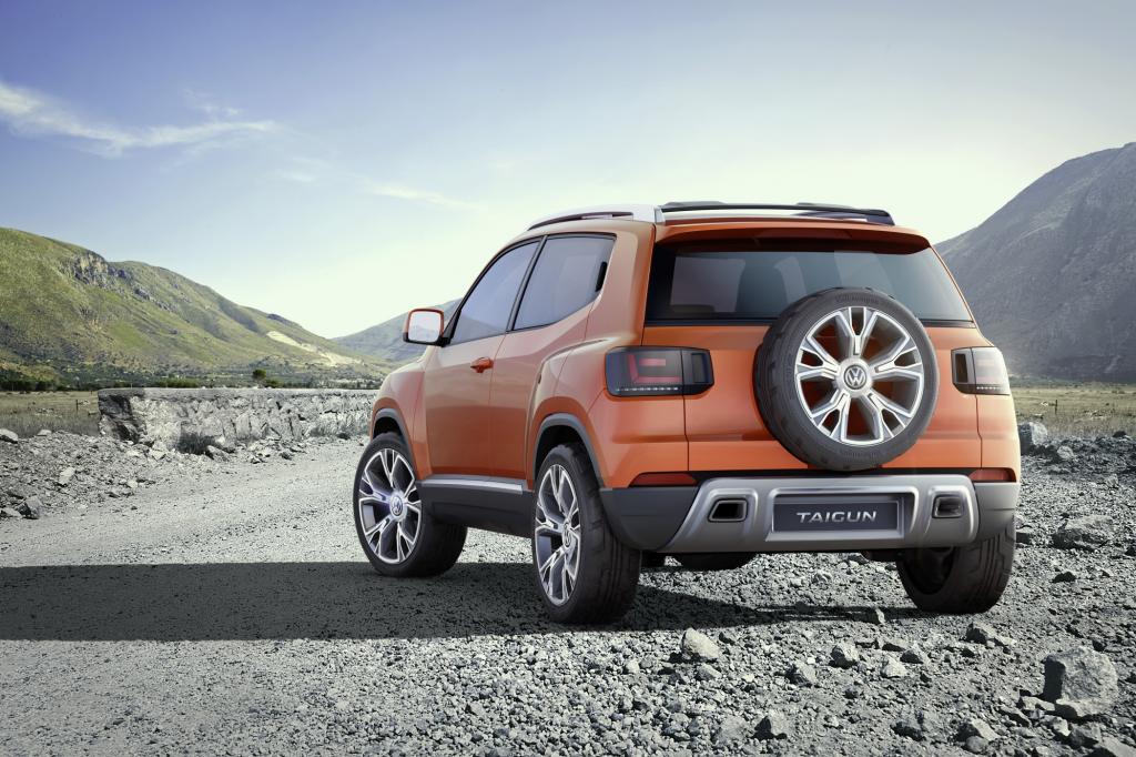  Trägt doch die überarbeitete Studie das Reserverad ganz Geländewagen-like außen an der Heckklappe