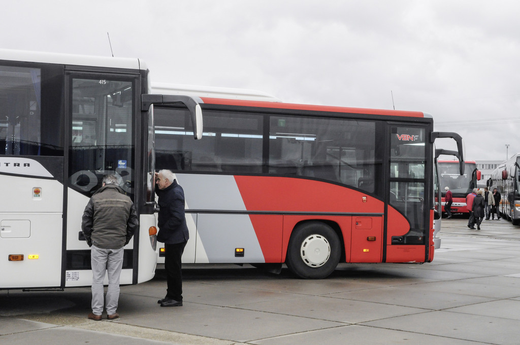 1300 Interessenten für gebrauchte Busse