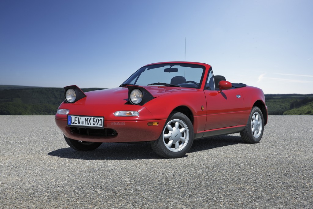 25 Jahre Mazda MX-5: Von der Kreidezeichnung zum erfolgreichsten Roadster der Welt