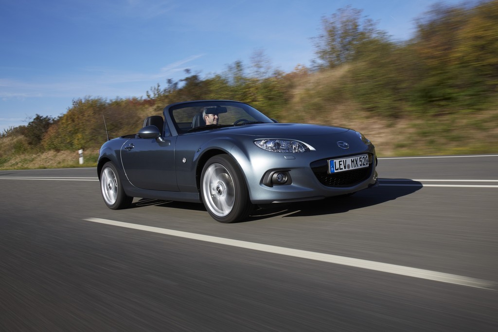25 Jahre Mazda MX-5: Von der Kreidezeichnung zum erfolgreichsten Roadster der Welt