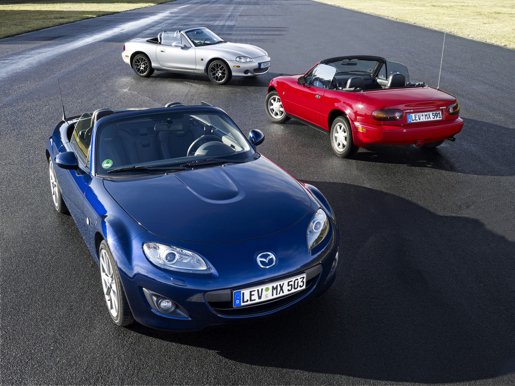 25 Jahre Mazda MX-5: Von der Kreidezeichnung zum erfolgreichsten Roadster der Welt