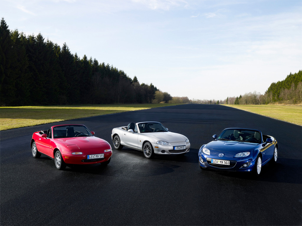 25 Jahre Mazda MX-5: Von der Kreidezeichnung zum erfolgreichsten Roadster der Welt