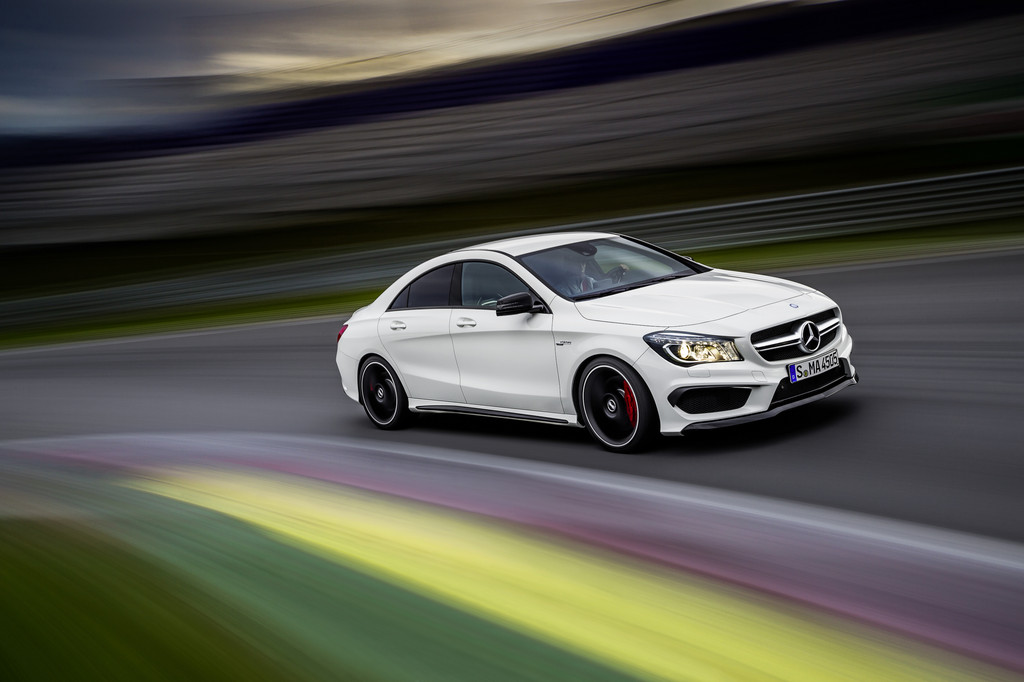 Auto Expo 2014: Mercedes-Benz zeigt GLA und CLA 45 AMG