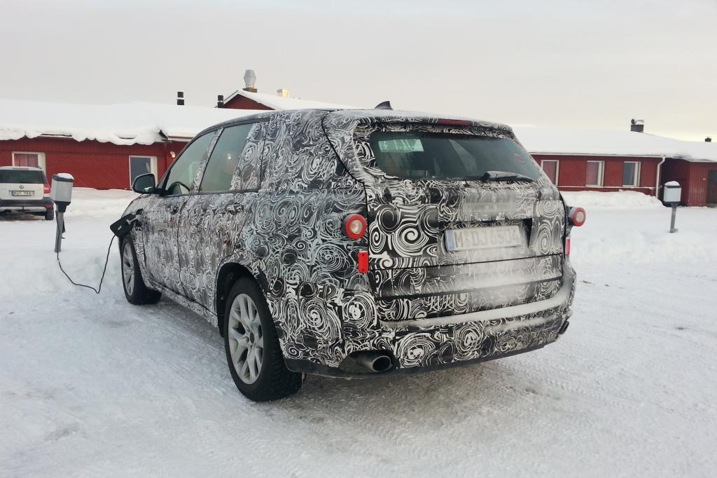 BMW X5 Hybrid als Erlkönig im Schnee