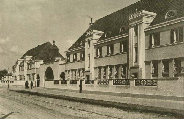 BMWs Klassikabteilung zieht an historischen Standort