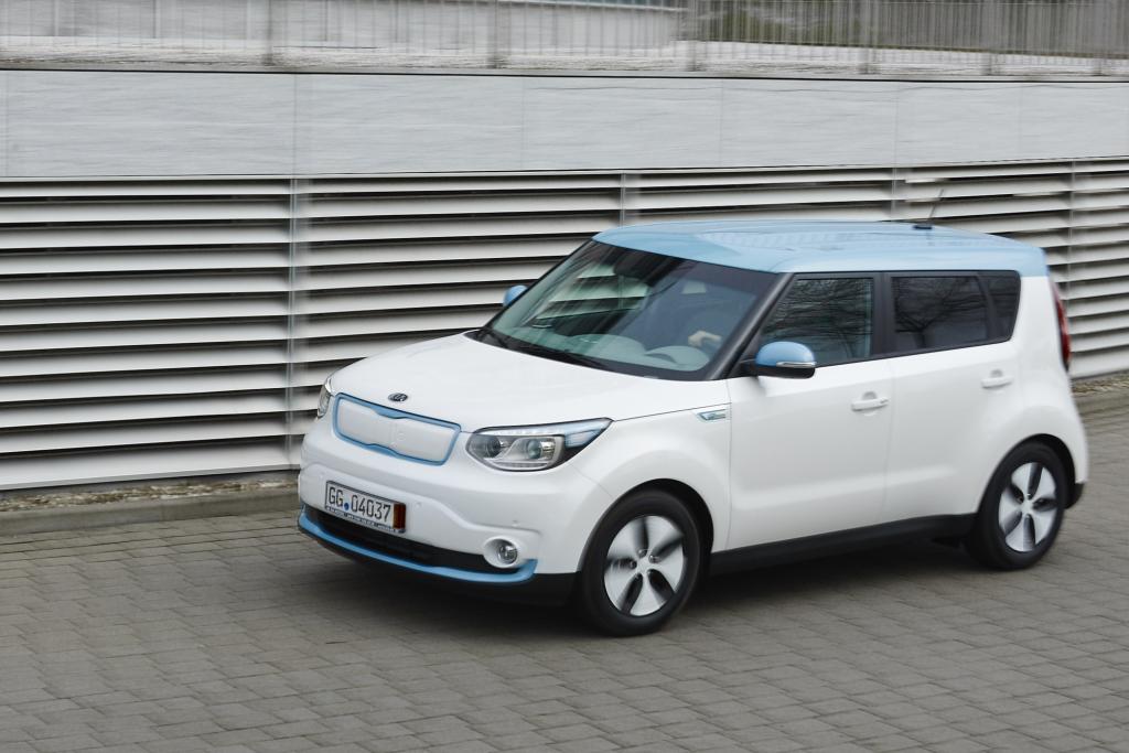 Bei einer ersten Ausfahrt zeigte der vermutlich ab Oktober erhältliche Stromer keine auffallenden Schwächen.