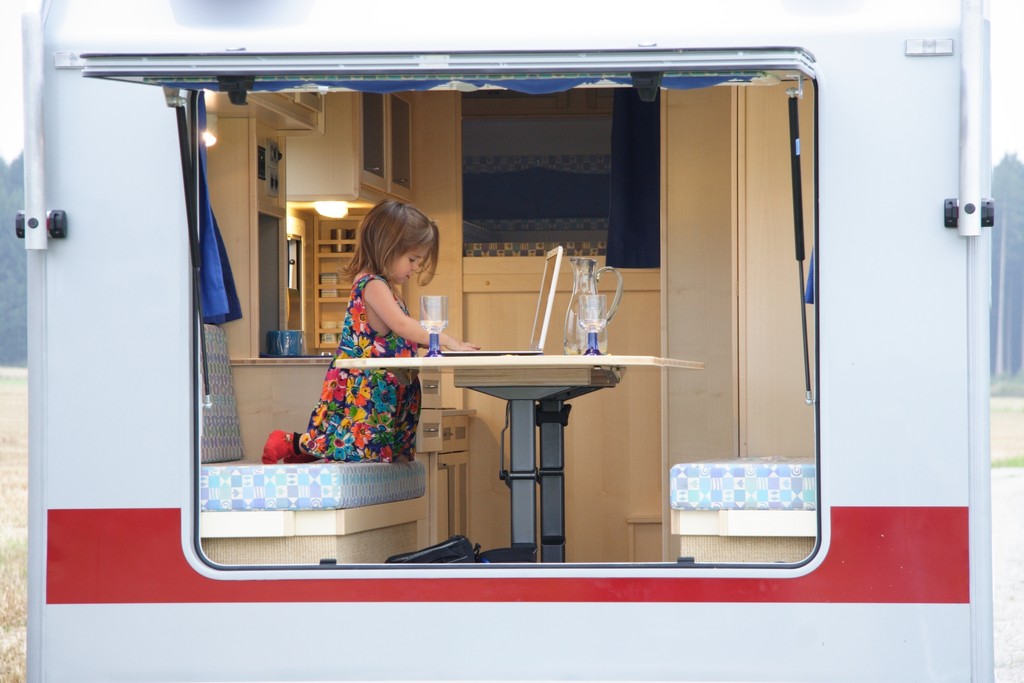 Bimobil AX 575: Wohnkabine mit Drehschemel