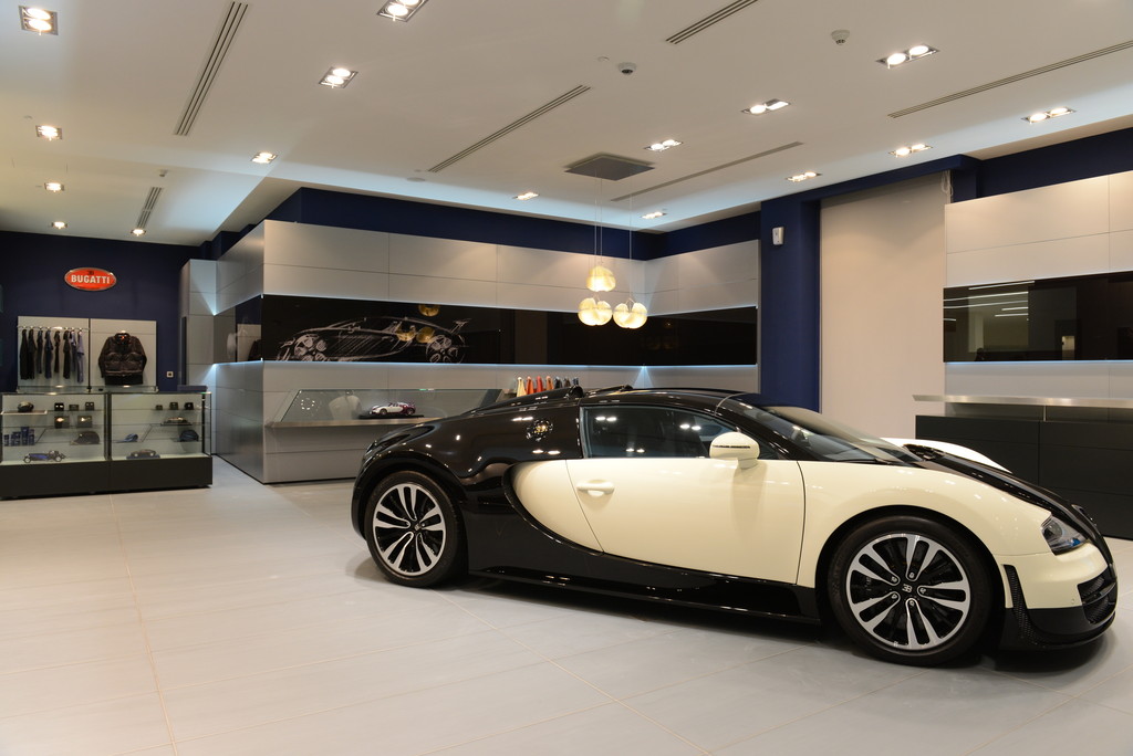 Bugatti eröffnet Showroom in Qatar