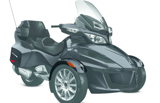 Can-Am Spyder RT bekommt dritten Zylinder