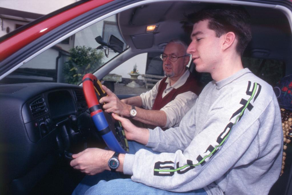 Erstmals Videos für die Führerscheinprüfung