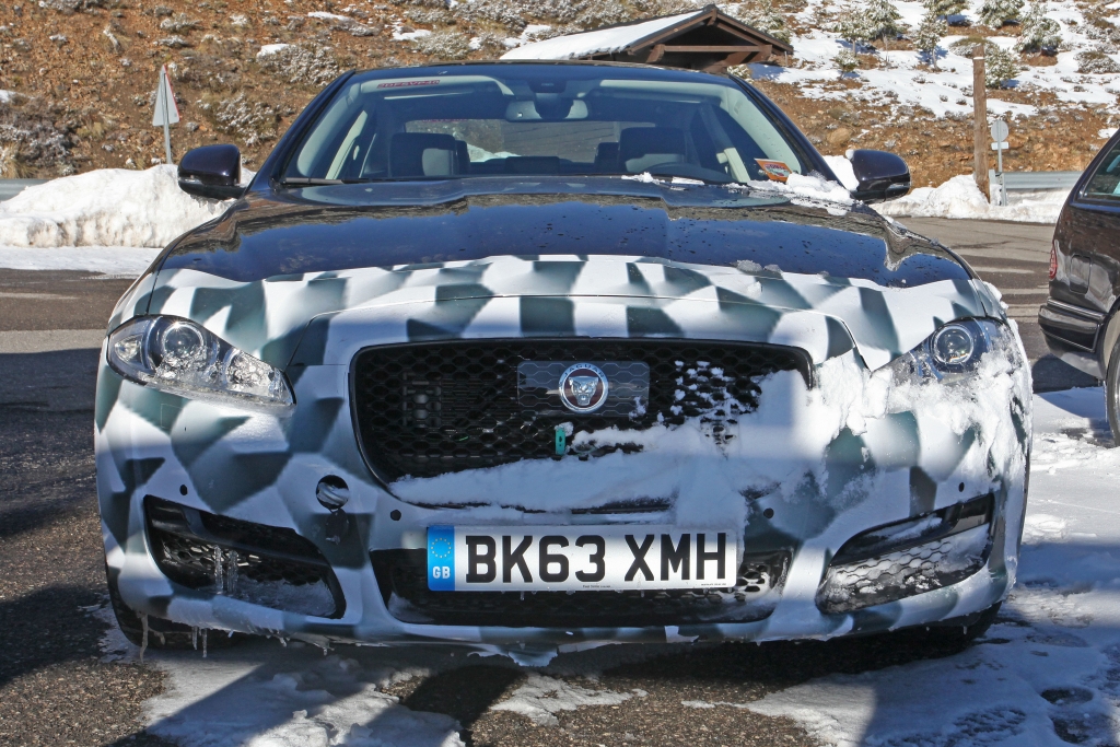 Erwischt: Erlkönig Jaguar XJ Facelift