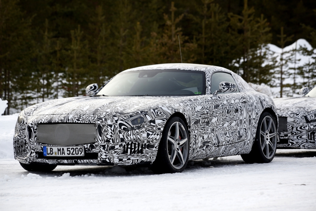 Erwischt: Erlkönig Mercedes GT AMG - Kräftemessen mit Porsche
