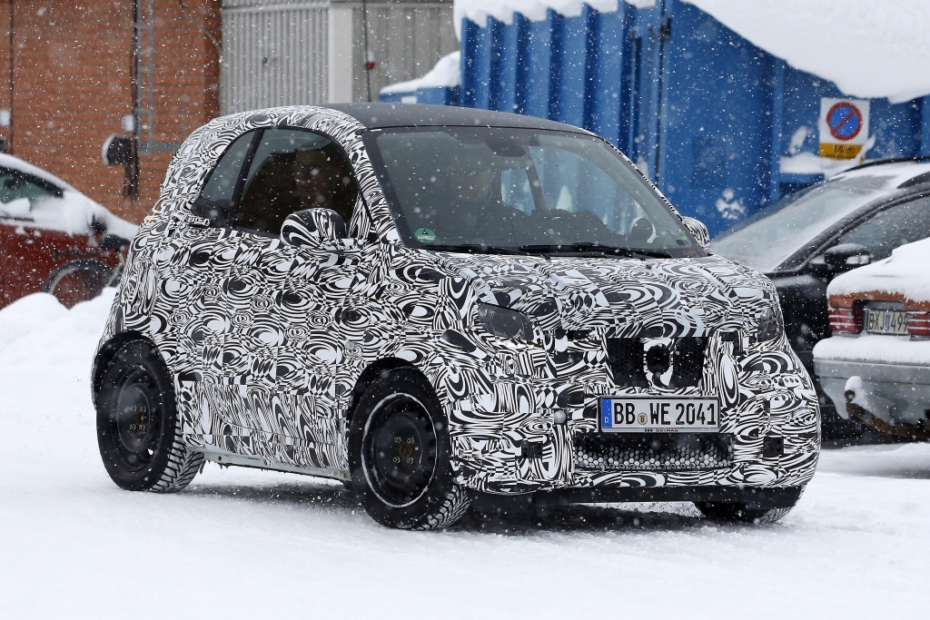 Erwischt: Erlkönig Smart ForTwo im Schnee