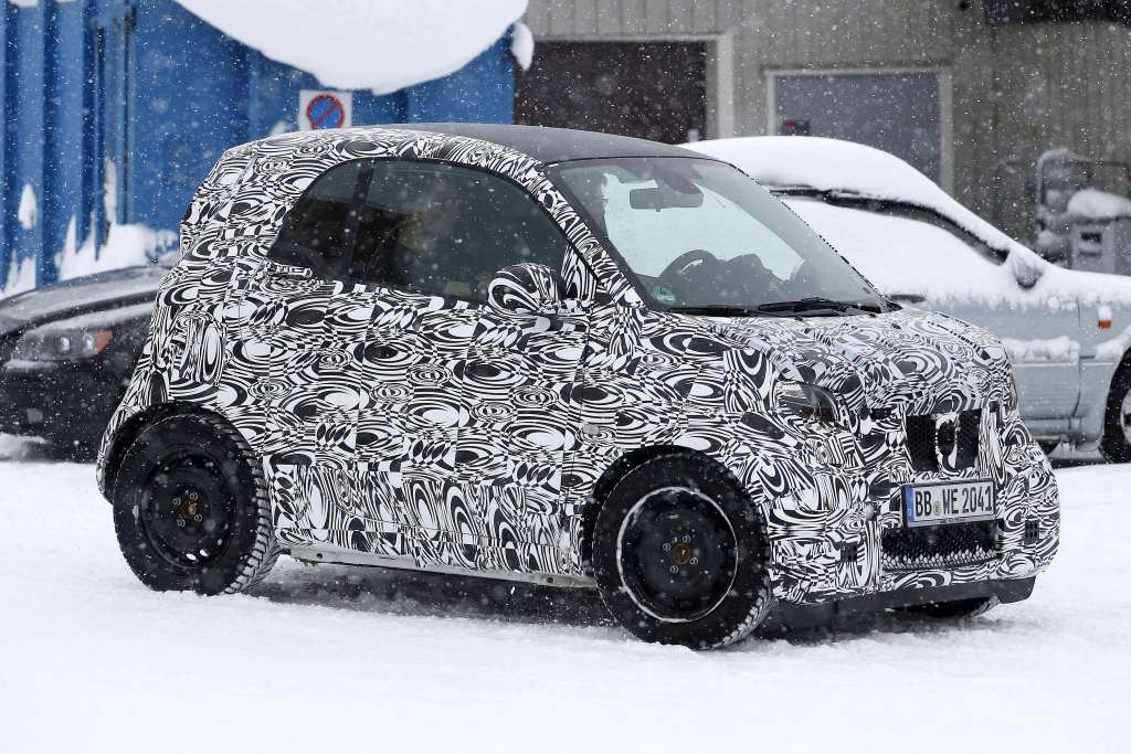 Erwischt: Erlkönig Smart ForTwo im Schnee